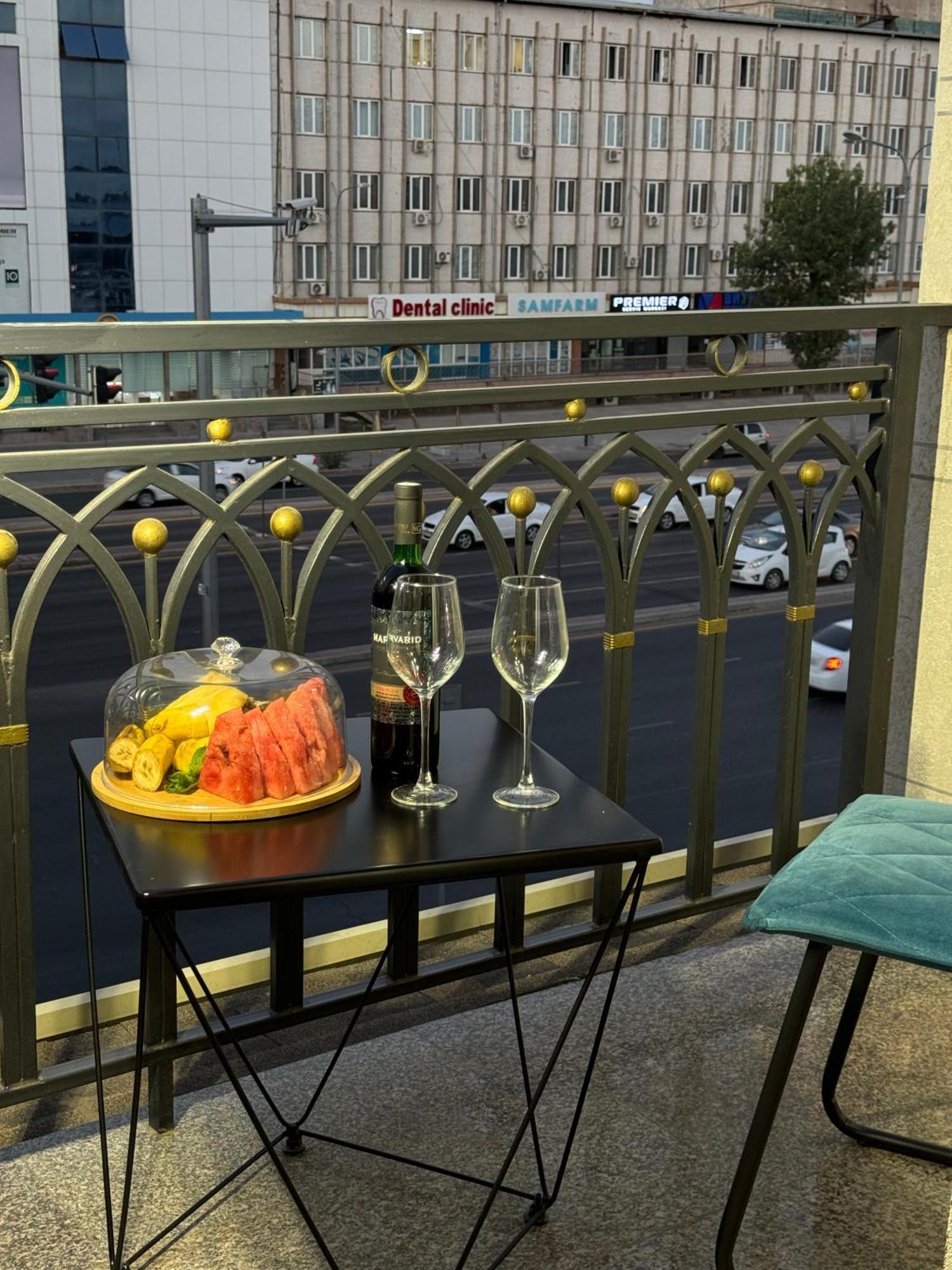 Garnet Mir Hotel Tashkent Ngoại thất bức ảnh