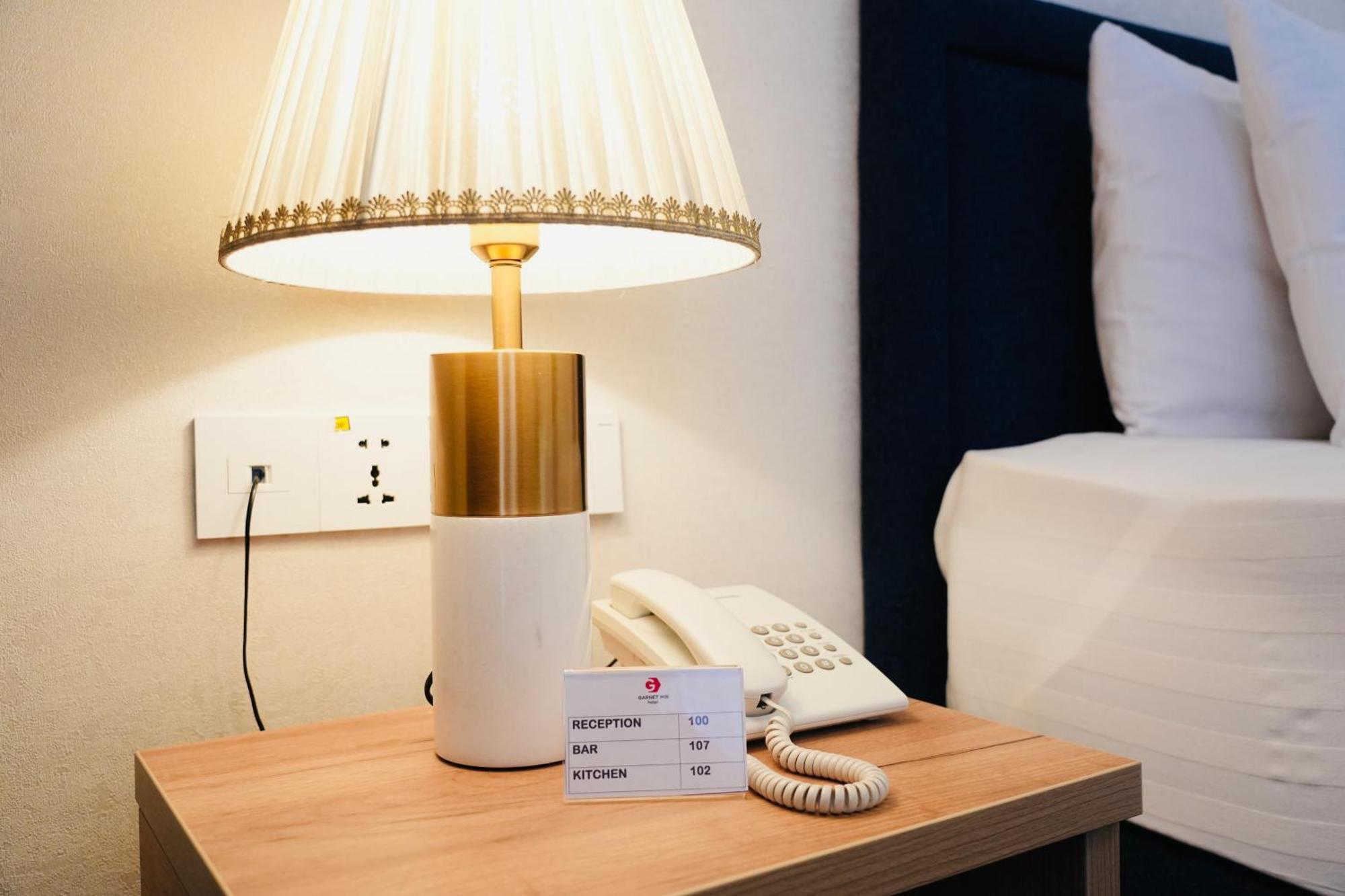 Garnet Mir Hotel Tashkent Ngoại thất bức ảnh
