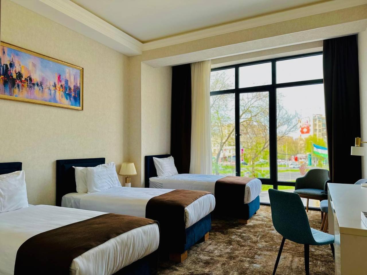 Garnet Mir Hotel Tashkent Ngoại thất bức ảnh